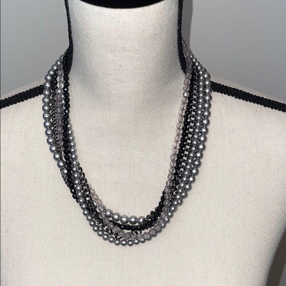 Premier Designs Retired Main Event Necklace